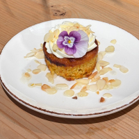 Cake with Mascarpone Cream